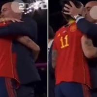 Skandal na Mundijalu: Predsjednik saveza Španije poljubio fudbalerku u usta