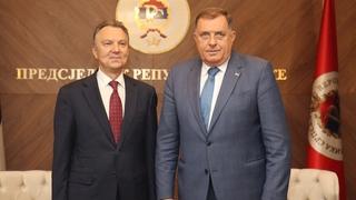 Dodik održao sastanak sa bjeloruskim ambasadorom u BiH