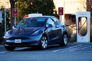 Tesla postavlja nove rekorde u isporukama električnih vozila