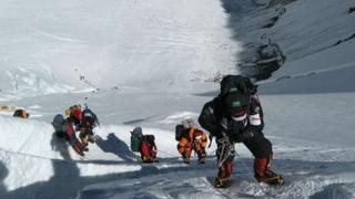 Penjač iz SAD umro na Mont Everestu na početku sezone penjanja