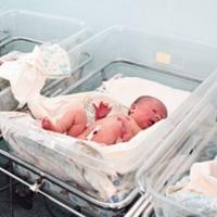 U Kantonalnoj bolnici Zenica rođeno devet, na UKC Tuzla pet beba