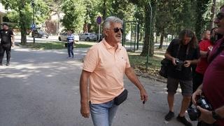 Nakon što mu je sin prijetio, Bosanac prvi put u javnosti: Tražio novac od novinara