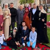 Ramazanska priča iz Banje Luke: Porodica Memić organizuje iftare u krugu Ferhadije i dijeli ljepotu ramazana sa komšijama