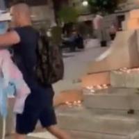 Video / Vandalizam u Beogradu: Šutao i bacao cvijeće i svijeće ostavljene za ubijenu djevojku