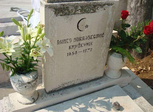 Muradbegovićev mezar na Gradskom groblju Boninovo u Dubrovniku  - Avaz
