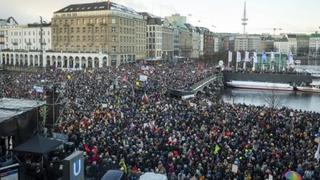 Desetine hiljada ljudi na protestu u Hamburgu protiv AfD-a i desničarskog ekstremizma