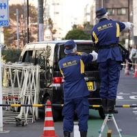 Drama u Tokiju: Muškarac automobilom probio zaštitnu ogradu Ambasade Izraela, povrijeđen policajac