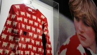Ovaj džemper prodan je na aukciji za više od milon dolara