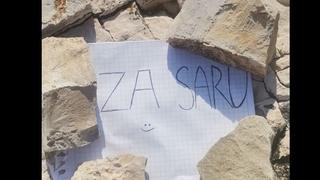 Zaljubljeni mladić iz Beograda ostavio prelijepu poruku na plaži: Sada cijela Pula traži Saru