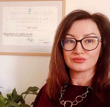 Emina Kadić magistar socijalnog rada, sistemska porodična terapeutkinja, nosilac EAP certifikata, supervizor u edukaciji iz realitetne terapije - Avaz