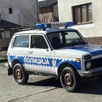 Pijani policajci polupali kafanu u Modriči, napali gazdu i konobara