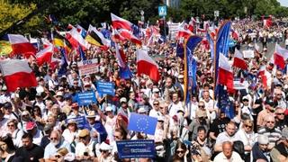 Oko pola miliona ljudi na velikom protestu u Poljskoj
