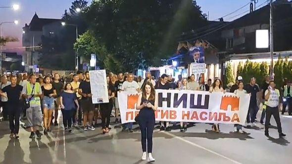 S održanih protesta u Nišu - Avaz