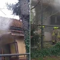 Video / Gori kuća na Otoci, vatrogasci na terenu