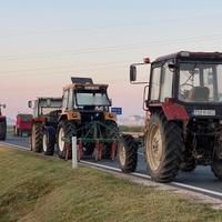 Poljoprivrednici Orašja jutro dočekali na cesti: Za danas su najavili blokadu granice!