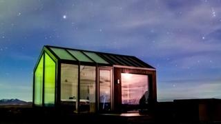 Ova kućica od stakla nalazi se usred pustinje lave i omiljena je na platformi Airbnb