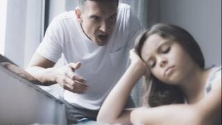 Zabrinuti tata poduzeo oštre mjere nakon šokantnog otkrića na mobitelu svoje 11-godišnje kćerke