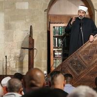 Veliki broj vjernika klanjao bajram-namaz u Bajrakli džamijii u Beogradu
