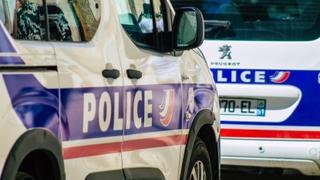 Užas u Francuskoj: Tinejdžerka izbola mlađeg brata na spavanju