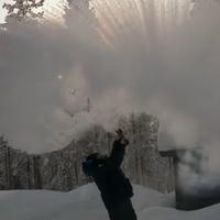 Rekordno niske temperature u Finskoj: Kipuća voda se pretvara u ledeni oblak