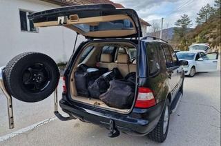 Zatražen pritvor za dvojicu 
Trebinjaca: U vozilu im pronađeno 40 kilograma skanka