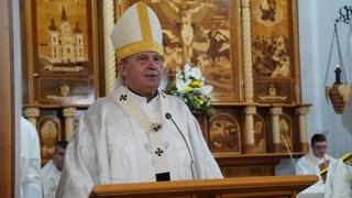 Vrhbosanski nadbiskup Tomo Vukšić za "Avaz": Mora se dizati 
glas protiv zla
