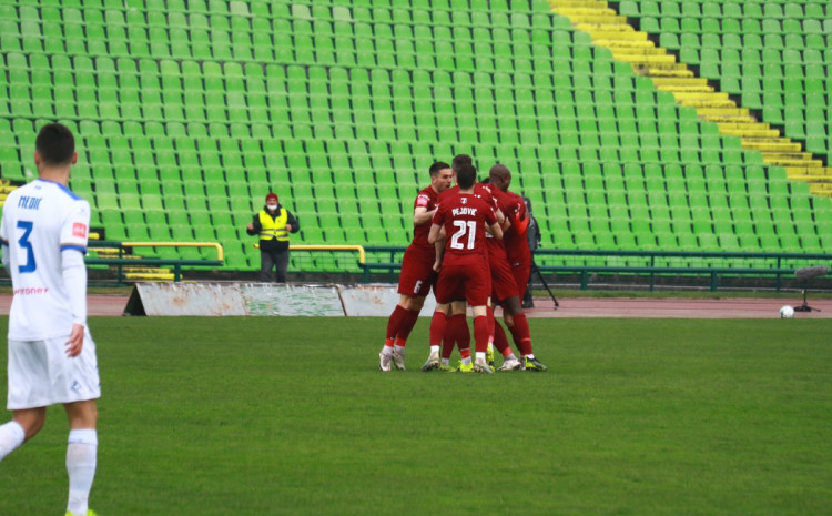 Slavlje igrača Sarajeva nakon odlučujućeg gola