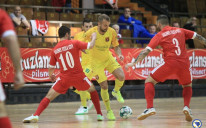 U prvom meču u Mostaru domaći tim je ostvario pobjedu rezultatom 7:4, dok je prije dva dana u Tuzli Salines bio uspješniji pobijedivši 1:0