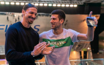 Đoković i Ibrahimović zapjevali pjesmu "Jutro je"
