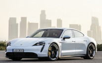 Najskuplji električni automobil uvezen u 2021. godini je Porsche Taycan 4S, koji košta 178.481 KM