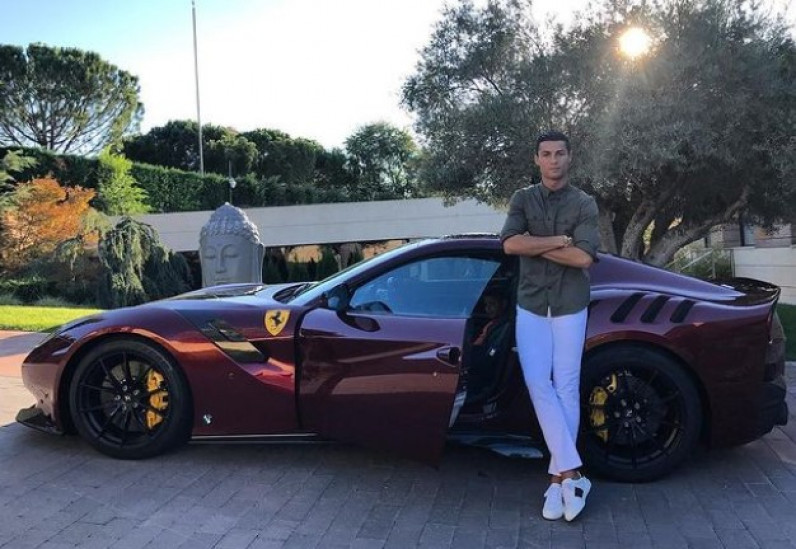 Ronaldo voli skupocjene automobile