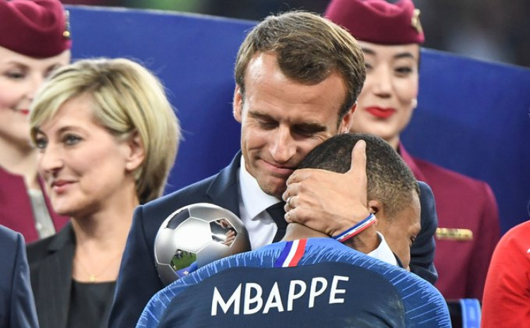 Slučajnost ili znanje, ali predsjedniku Francuske se divi fudbalski svijet